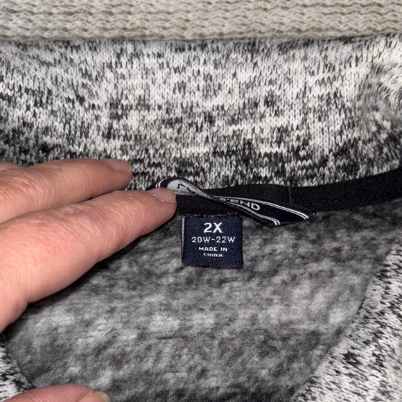 Lands' End Women's Black and Gray Striped Zip-Up Sweater - Picture 3 of 3